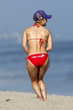 17. Hayden Panettiere – red bikini, 2010