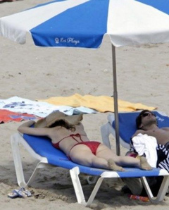 3. Heather Graham – bikini, 2009