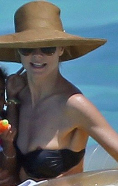 2. Heidi Klum – Nip slip, 2014