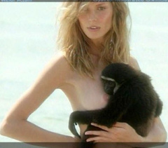 8. Heidi Klum – Sports Illustrated Swimsuit 2001, 2001