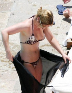 1. Heidi Range – bikini by the pool, 2008