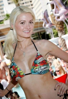 2. Holly Madison – bikini, 2009
