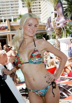 3. Holly Madison – bikini, 2009