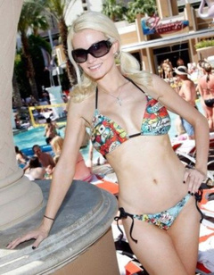4. Holly Madison – bikini, 2009
