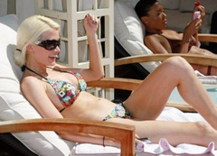 8. Holly Madison – bikini, 2009