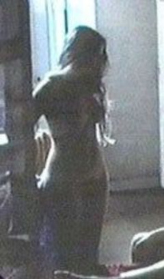 1. Irene Jacob Naked – Al di la delle nuvole, 1995