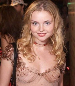 2. Izabella Miko – Maxim Hot 100 Party, 2000