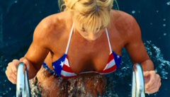 9. Jaime Pressly – DOA Dead or Alive, 2006