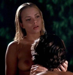 17. Jaime Pressly – Poison Ivy The New Seduction, 1997