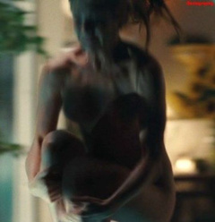 3. Jennifer Aniston Naked – Marley & Me, 2008