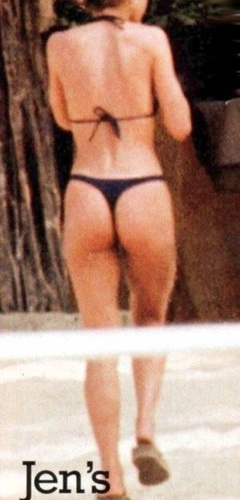 3. Jennifer Aniston – Topless on the beach in Mexico, 1999