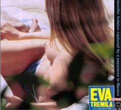 4. Jennifer Aniston – Topless on the beach in Mexico, 1999