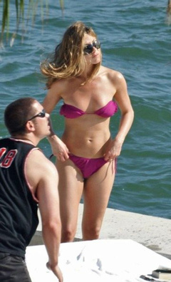 3. Jennifer Aniston – pink bikini, 2008