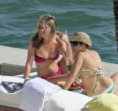6. Jennifer Aniston – pink bikini, 2008