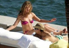 8. Jennifer Aniston – pink bikini, 2008