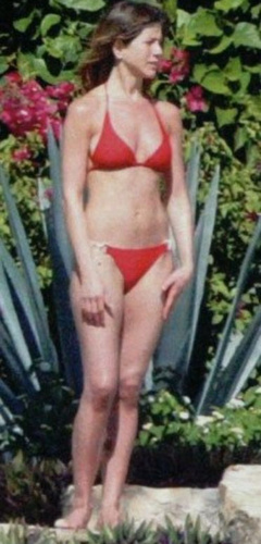 2. Jennifer Aniston – red bikini, 2003