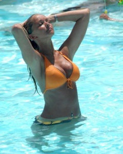 4. Jennifer Ellison – bikini at the beach, 2007