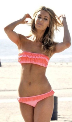 6. Jennifer Hawkins – bikini, 2010