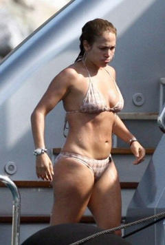 10. Jennifer Lopez – bikini, 2008