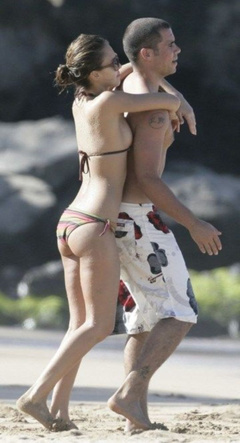 4. Jessica Alba Sexy – Hawaii Vacation, 2005