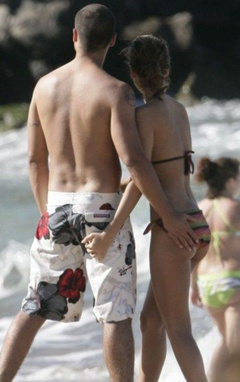 12. Jessica Alba Sexy – Hawaii Vacation, 2005