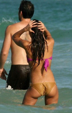 3. Jessica Alba – bikini at the beach, 2006