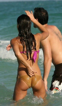 6. Jessica Alba – bikini at the beach, 2006