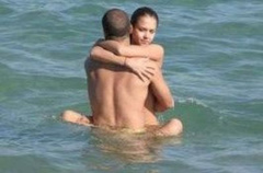 13. Jessica Alba – bikini at the beach, 2006