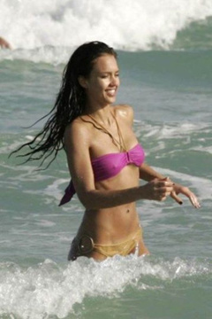 20. Jessica Alba – bikini at the beach, 2006