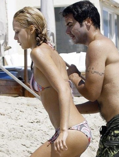 10. Jessica Alba – bikini, 2011