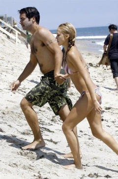 11. Jessica Alba – bikini, 2011