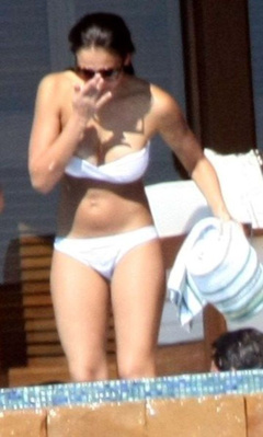 14. Jessica Alba – bikini, 2011