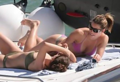 7. Jessica Biel – pink bikini, 2007