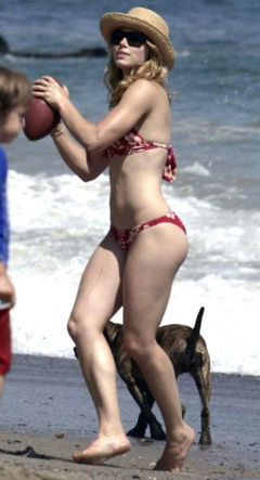 3. Jessica Biel – red bikini, 2006