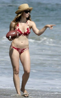 7. Jessica Biel – red bikini, 2006