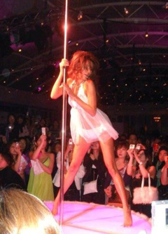 6. Jessica Michibata – bikini, 2009