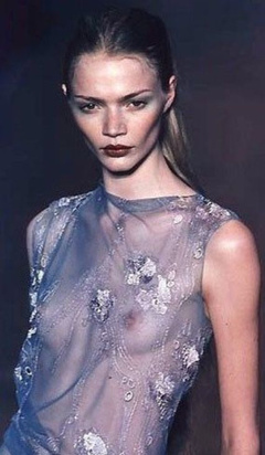 5. Jodie Kidd – catwalk oops