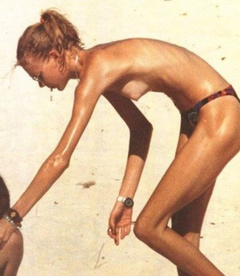 2. Jodie Kidd – topless at the beach