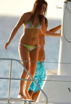2. Joss Stone – green bikini, 2006