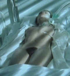 1. Joy Esther Naked – Paradis criminel, 2012