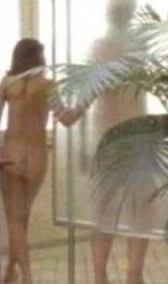 2. Julia Brendler Naked – Auf eigene Gefahr