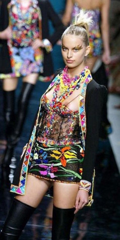 8. Karolina Kurkova – catwalk oops