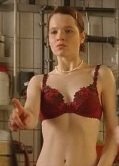 2. Karoline Herfurth Sexy – Prinzessin macht blau, 2004