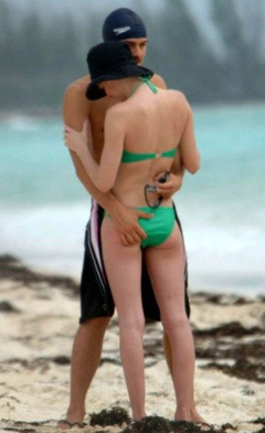 2. Kate Bosworth – green bikini, 2005