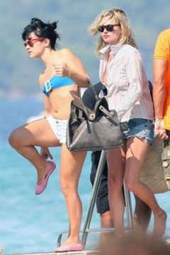 10. Kate Moss – boob oops, 2009