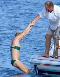 14. Kate Moss – boob oops, 2009