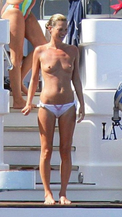 1. Kate Moss – topless at the beach, 2007