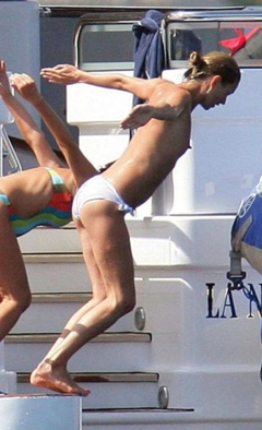 2. Kate Moss – topless at the beach, 2007