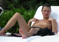 7. Kate Moss – topless by the pool, 2007