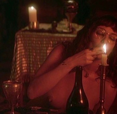 6. Kathleen Quinlan Naked – The Doors, 1991